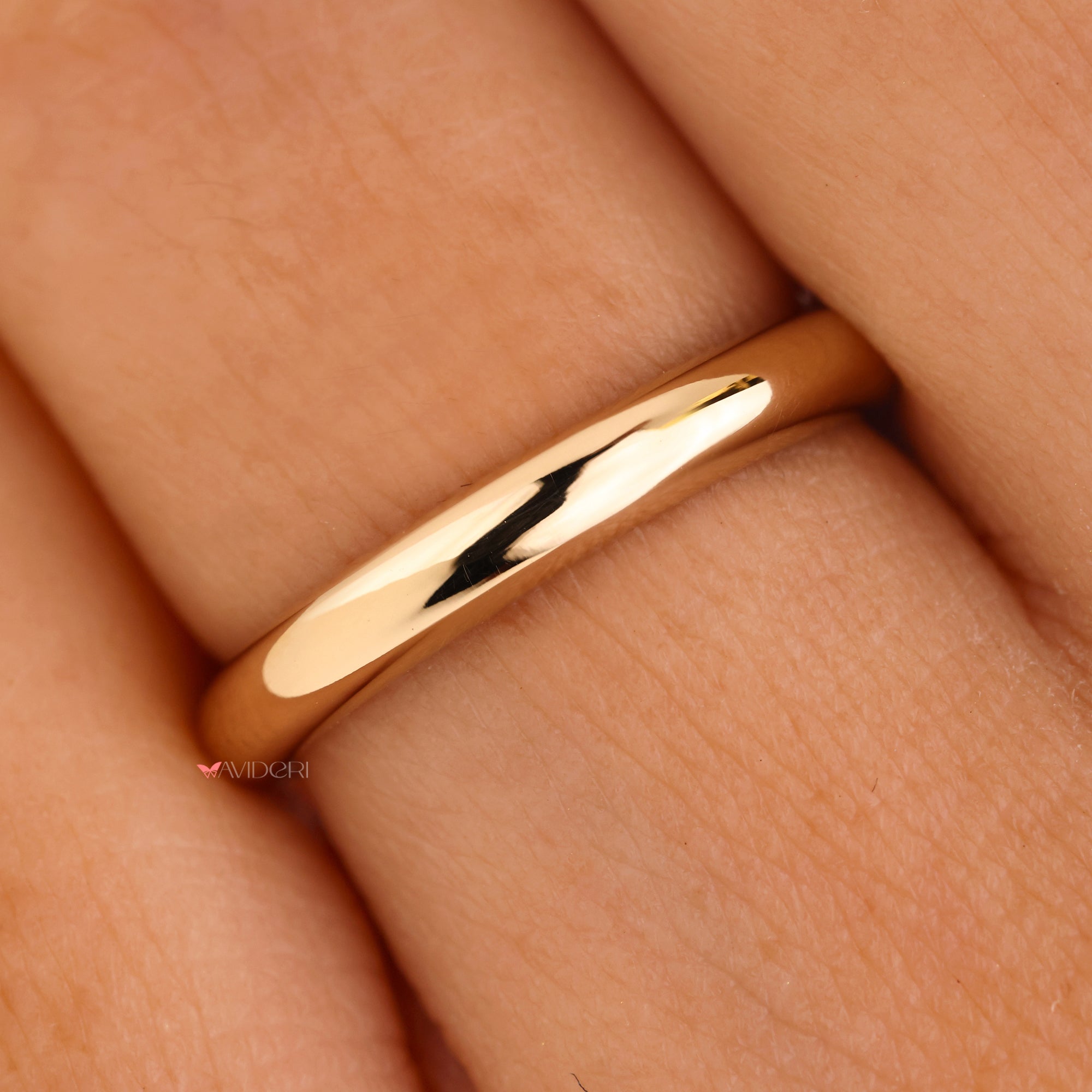 Handmade jewelry in avideri band.