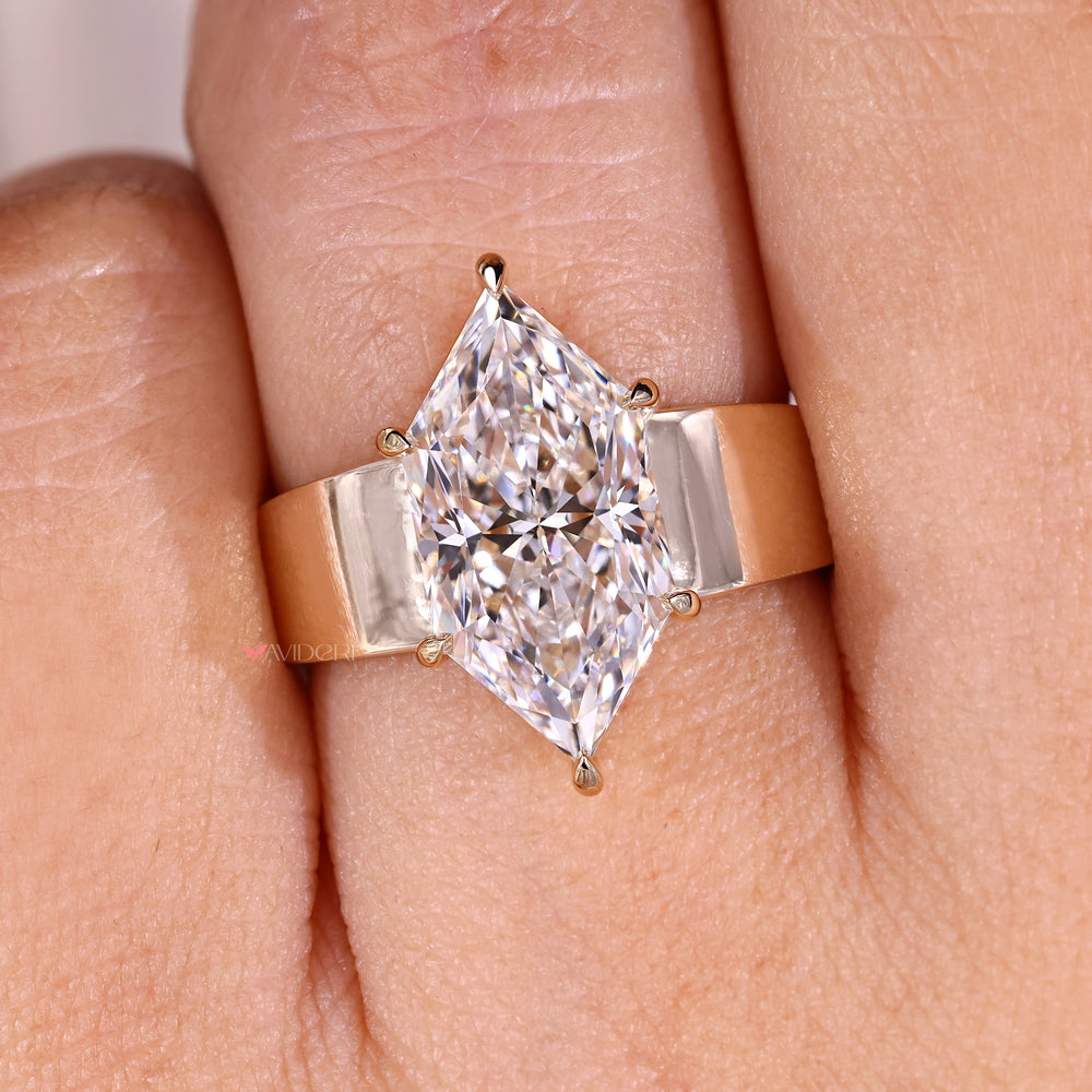 Handmade dutch marquise diamond solitaire ring.
