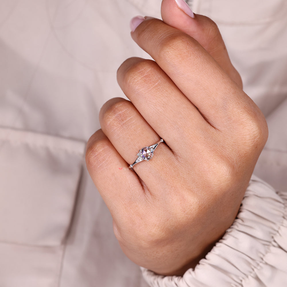 Handmade five stone diamond ring with style.
