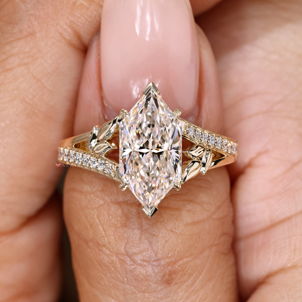 IGI certified Dutch marquise diamond ring.
