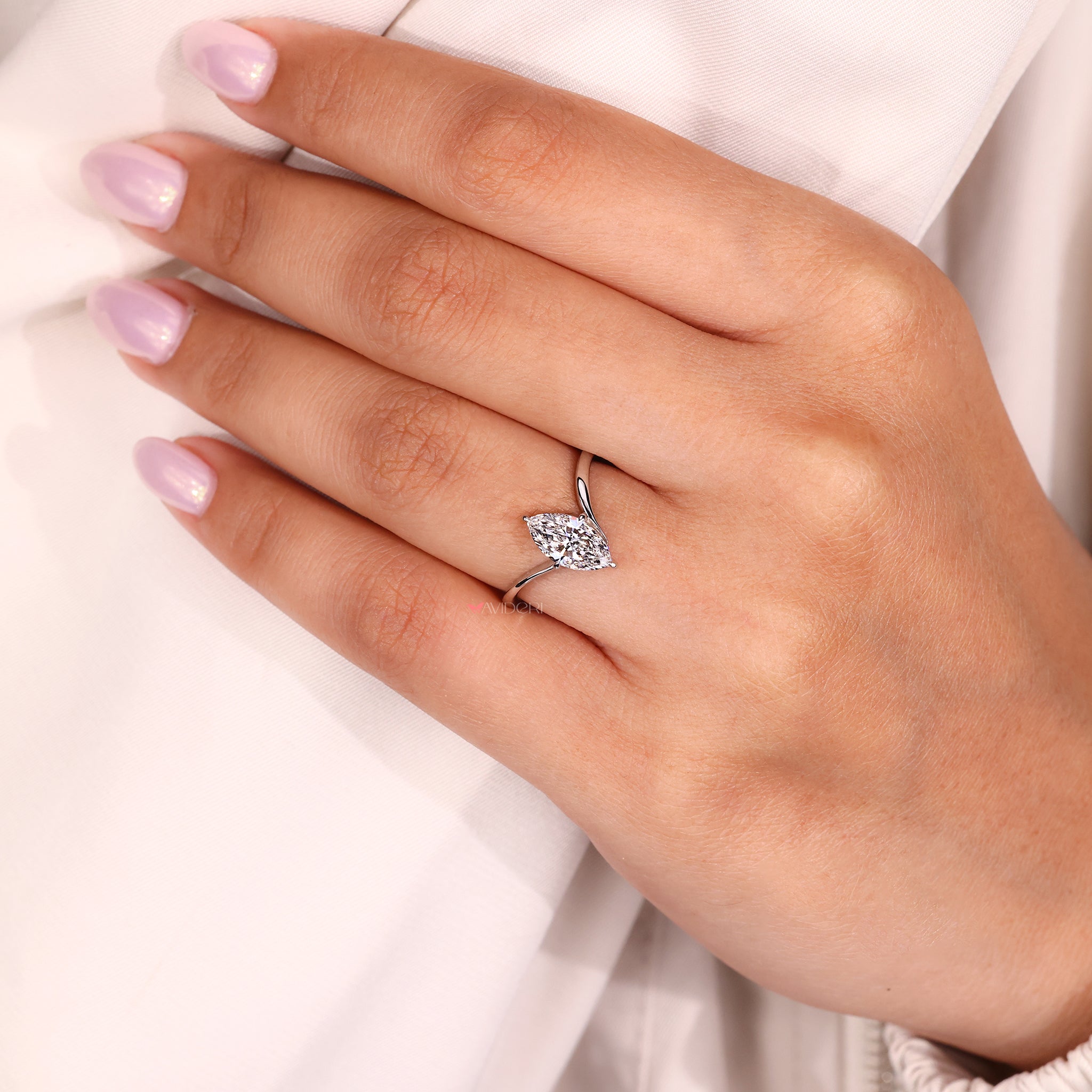 Unique engagement ring with an eye catching style.