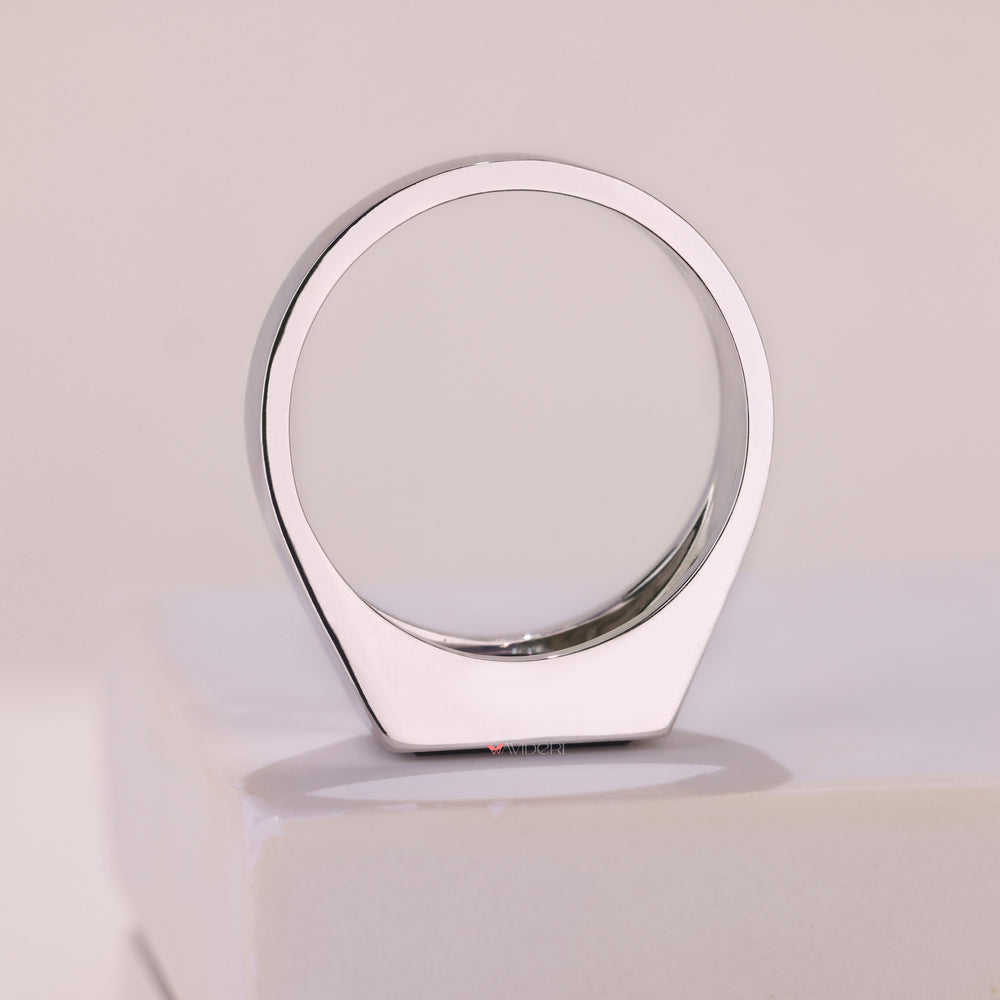 Beautiful bezel set engagement ring with modern charm
