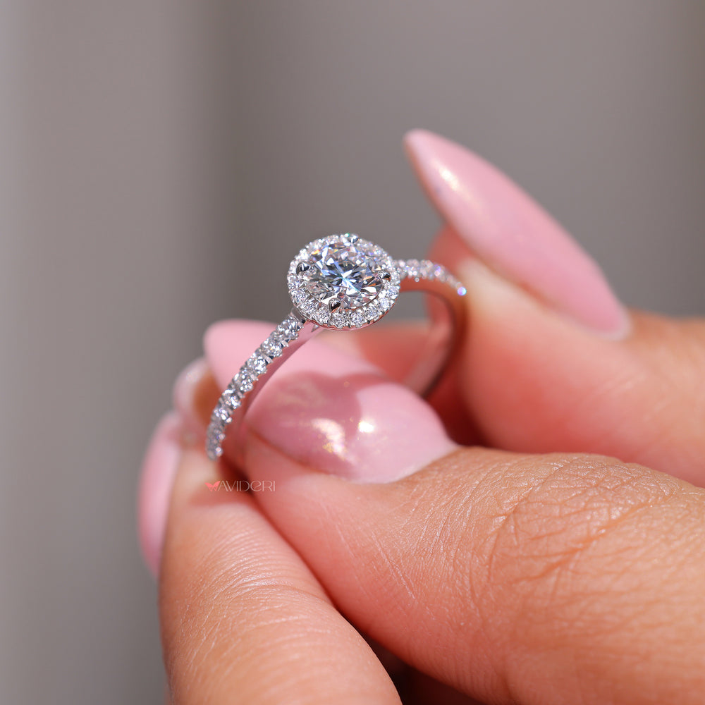 Prong setting ring, lab grown diamond, IGI certified
