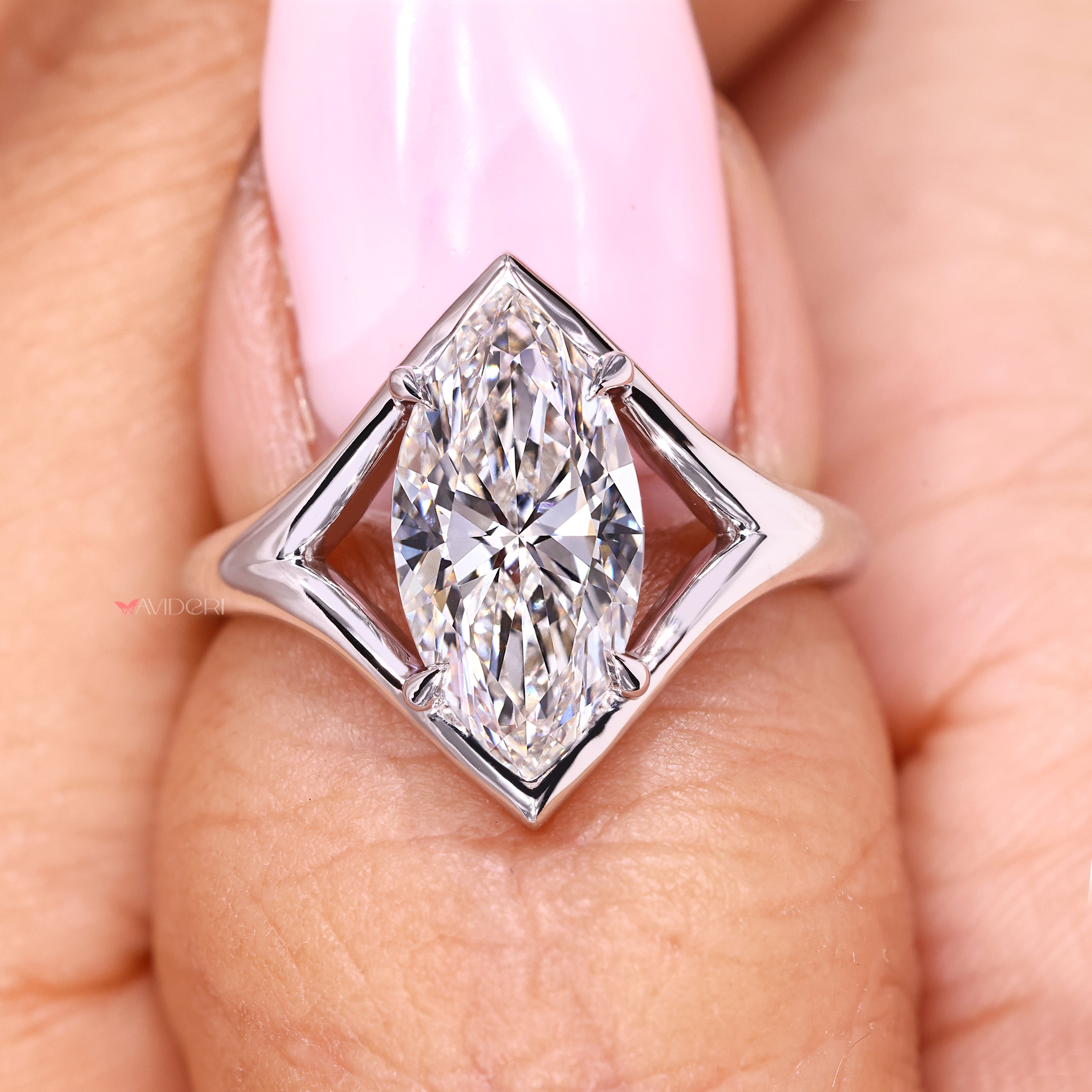 Avideri marquise diamond ring with split shank band design
