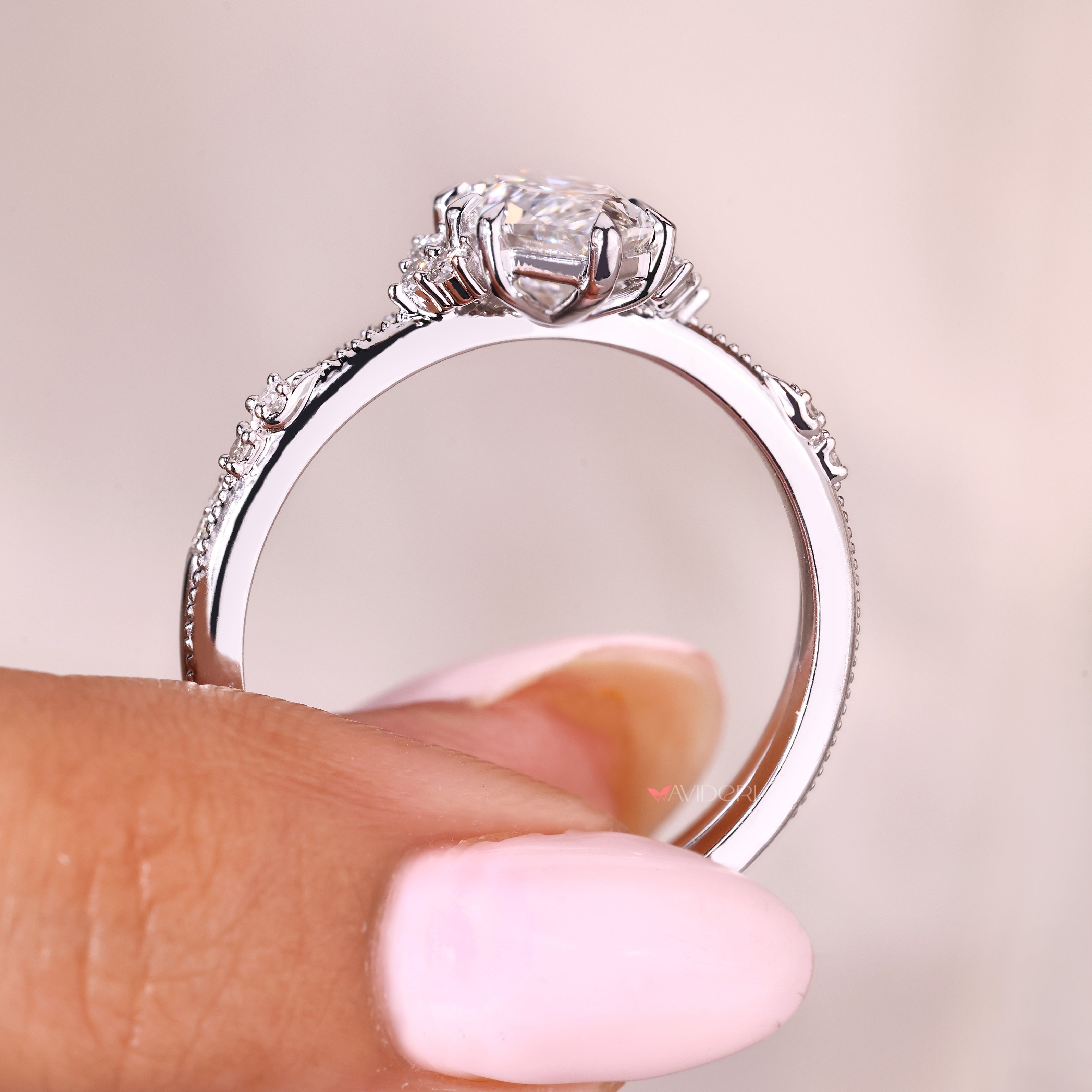 Dutch marquise engagement ring with matching curved diamond band
