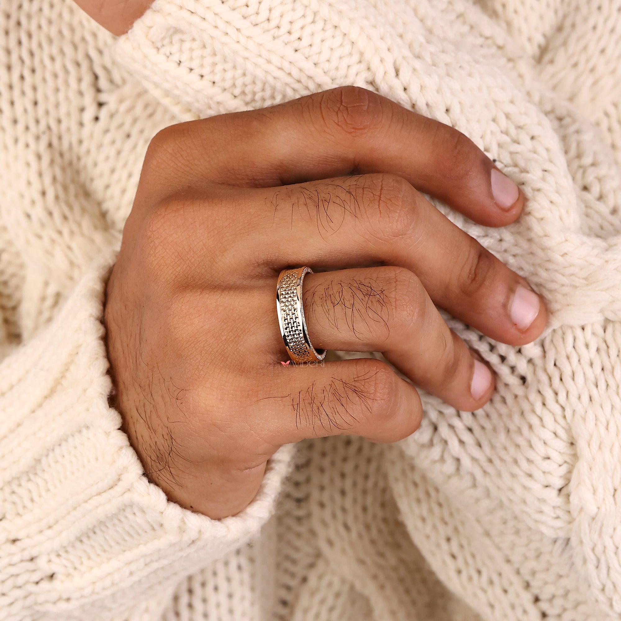 Avideri wedding band crafted with lab grown diamonds and gold finish.
