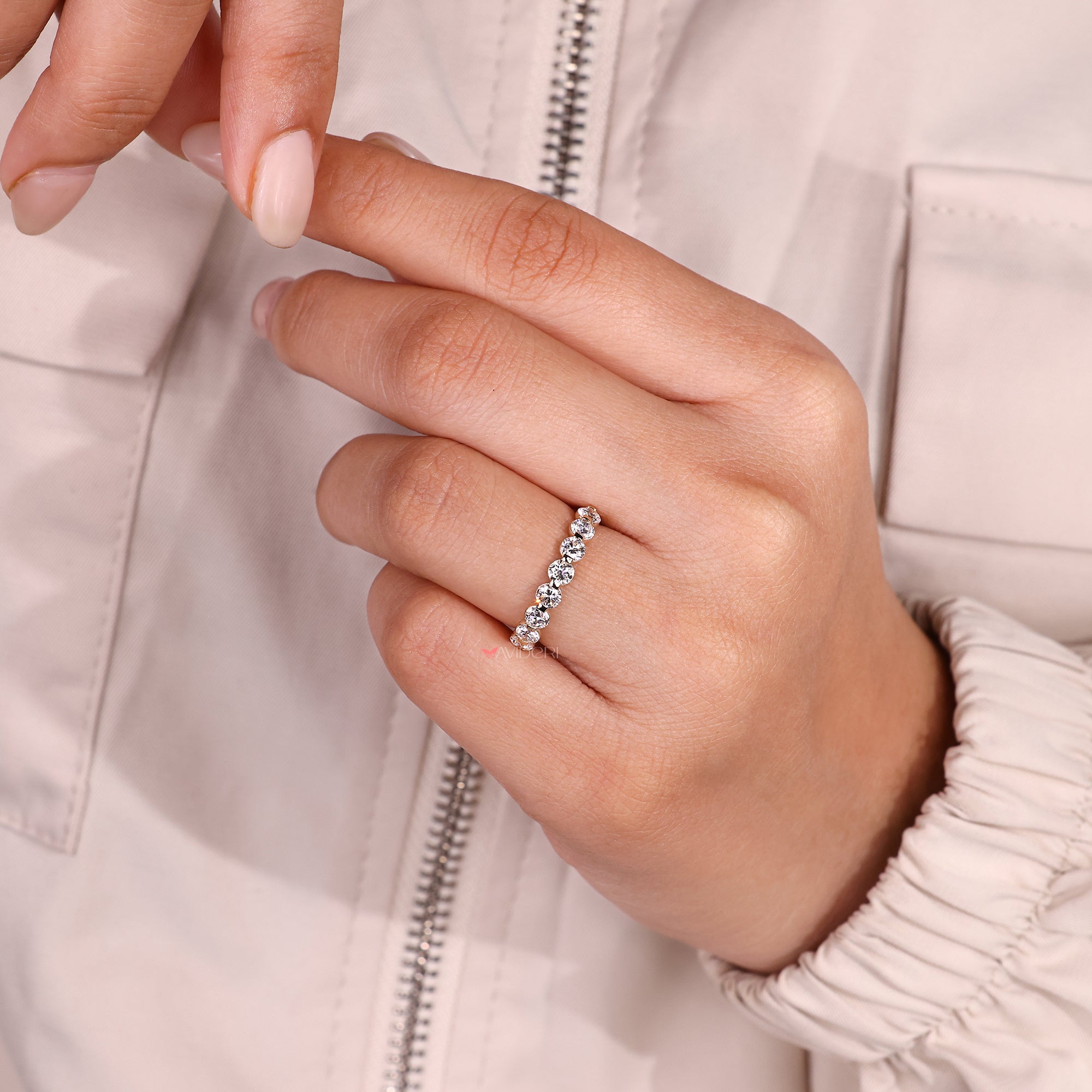 Avideri band with avideri wedding band.