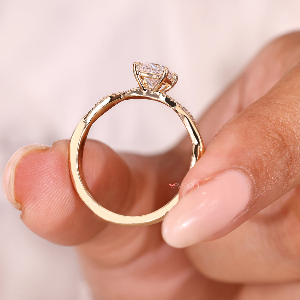 IGI certified princess diamond ring with four claw prongs
